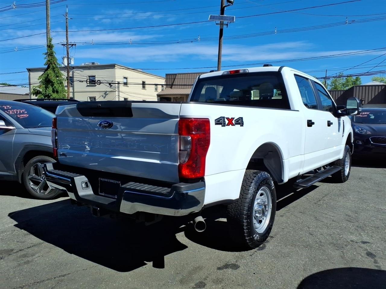 Ford Super Duty F-250 SRW King Ranch 4WD Crew Cab 8' Box 2022