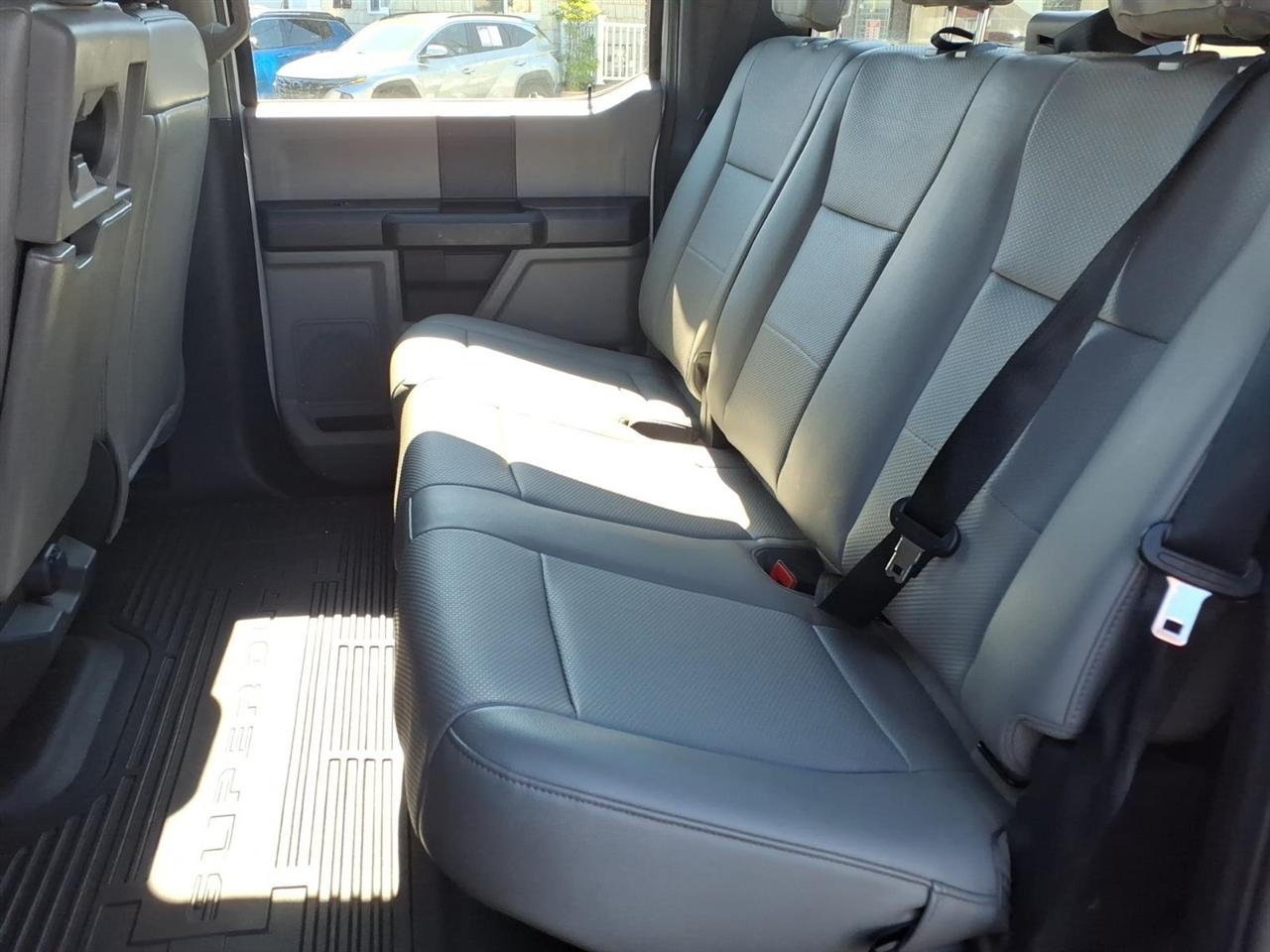 Ford Super Duty F-250 SRW King Ranch 4WD Crew Cab 8' Box 2022