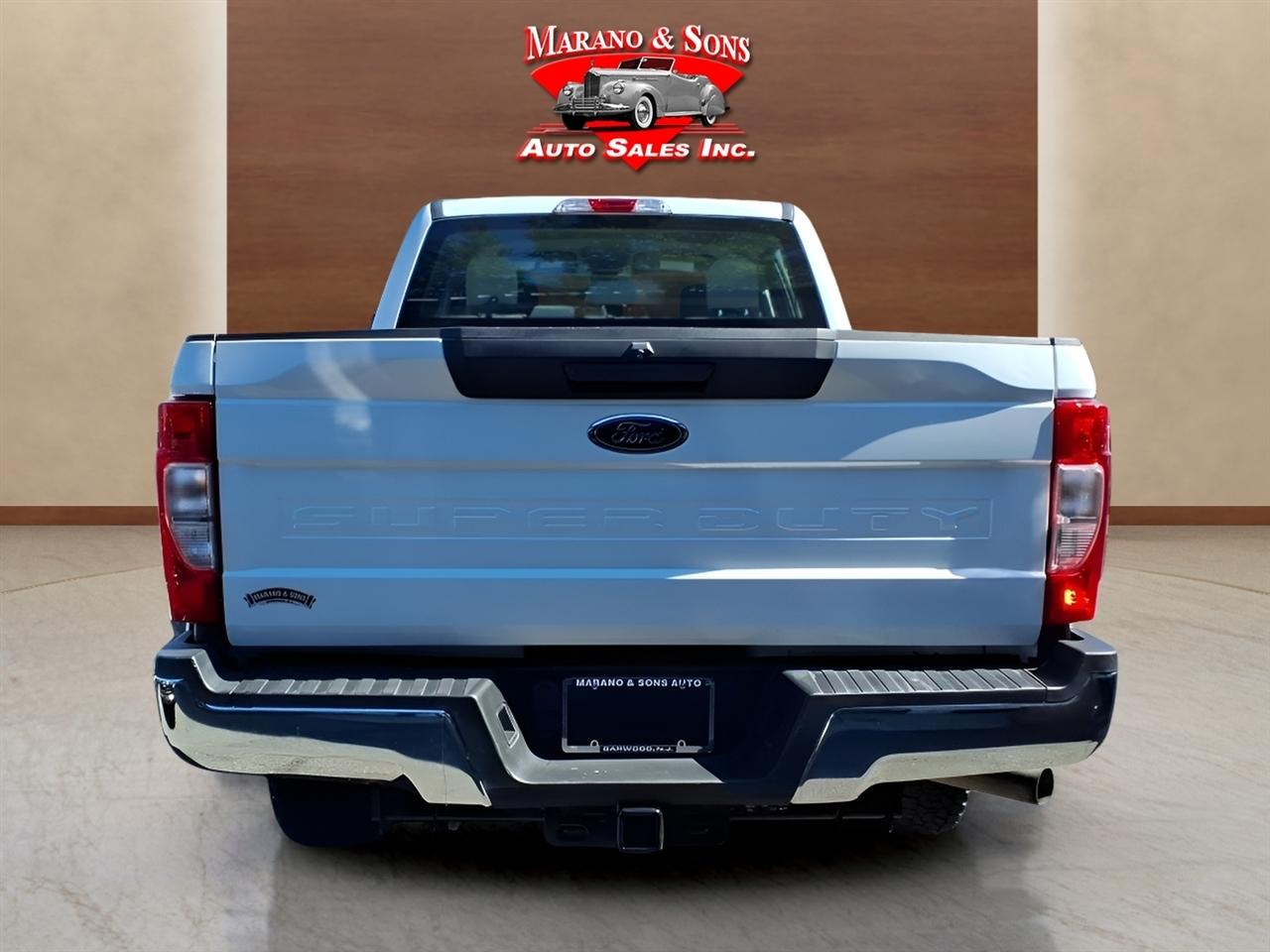 Ford Super Duty F-250 SRW King Ranch 4WD Crew Cab 8' Box 2022