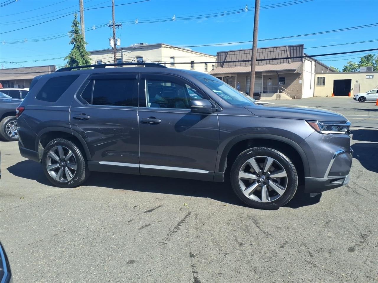 Honda Pilot Elite AWD 2023