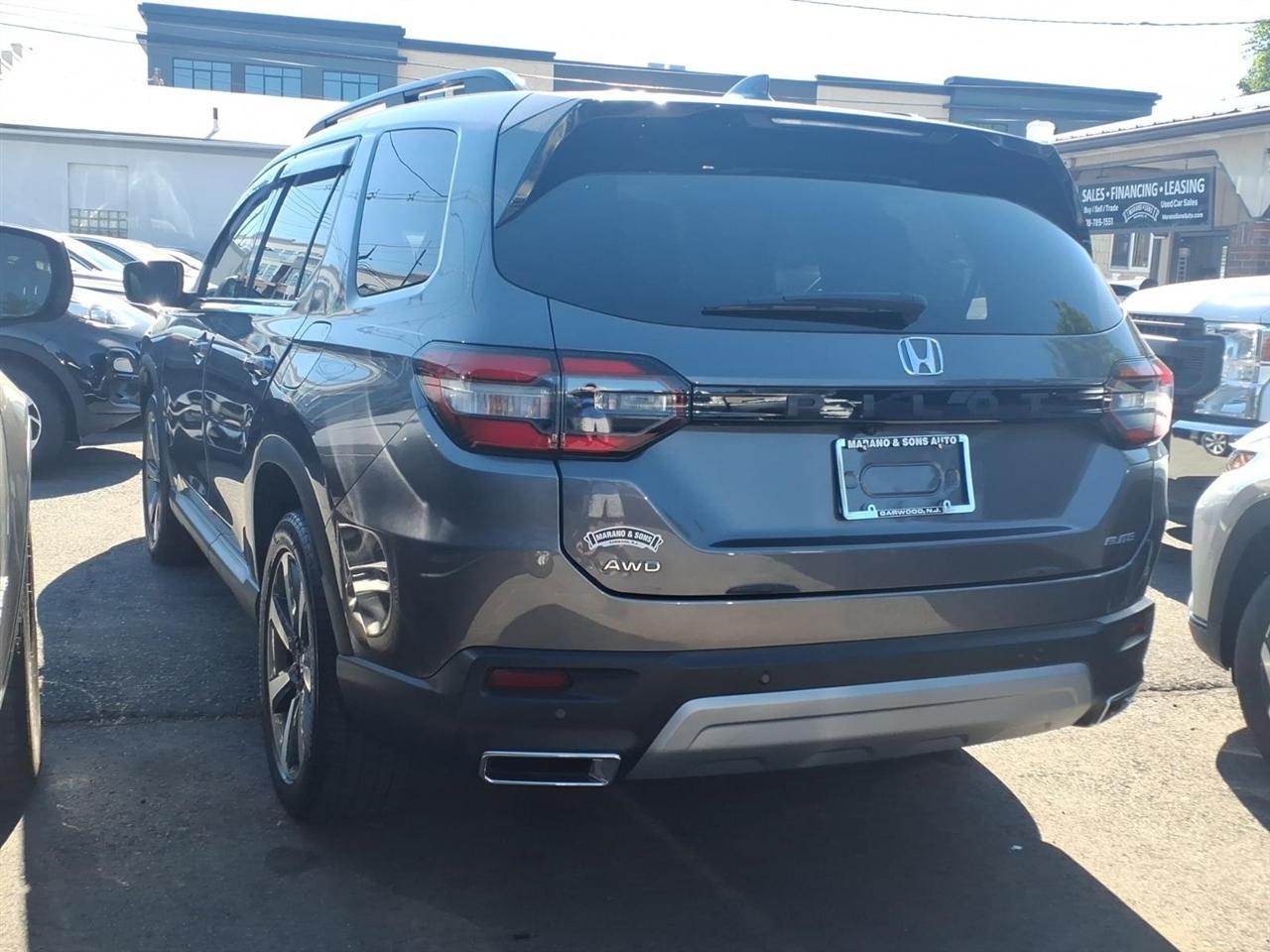 Honda Pilot Elite AWD 2023