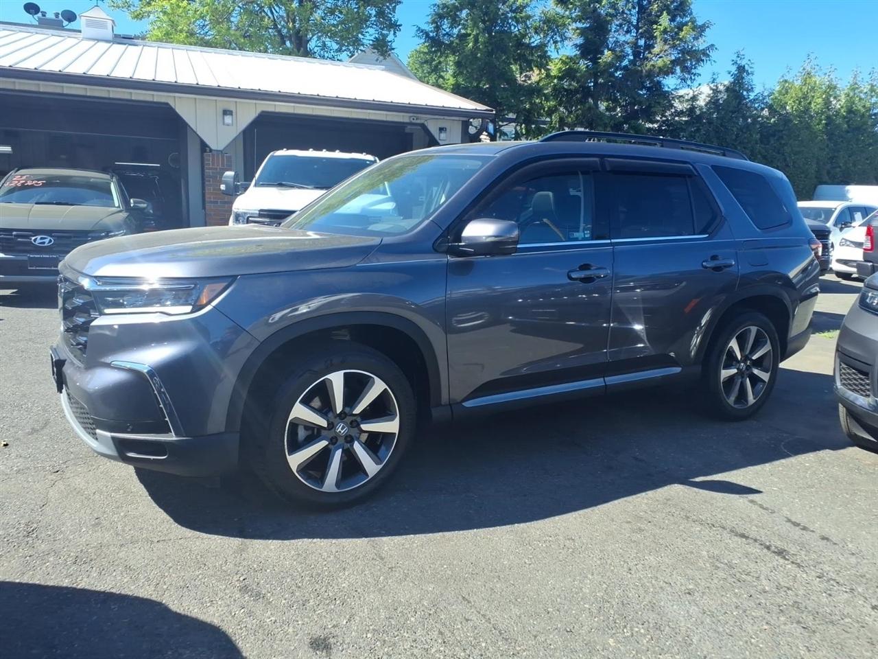 Honda Pilot Elite AWD 2023