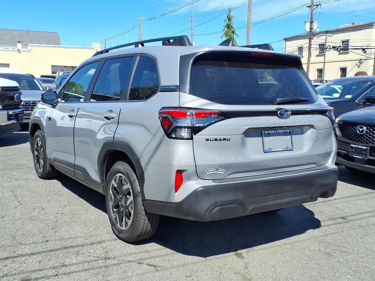 Subaru Forester Premium AWD 2025