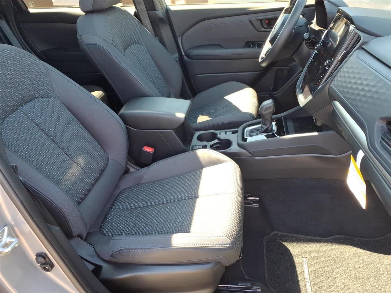 Subaru Forester Premium AWD 2025