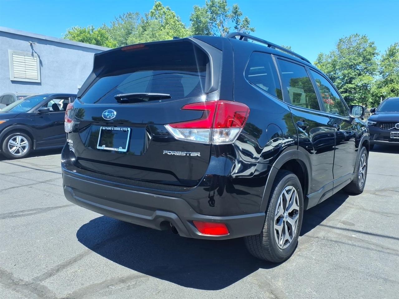 Subaru Forester Premium CVT 2023