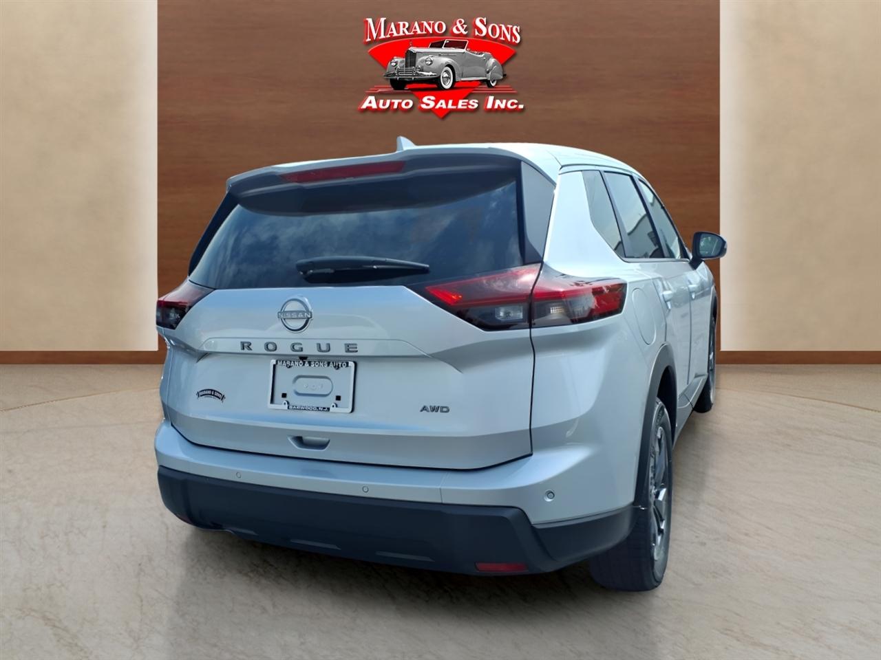 Nissan Rogue AWD SV 2025