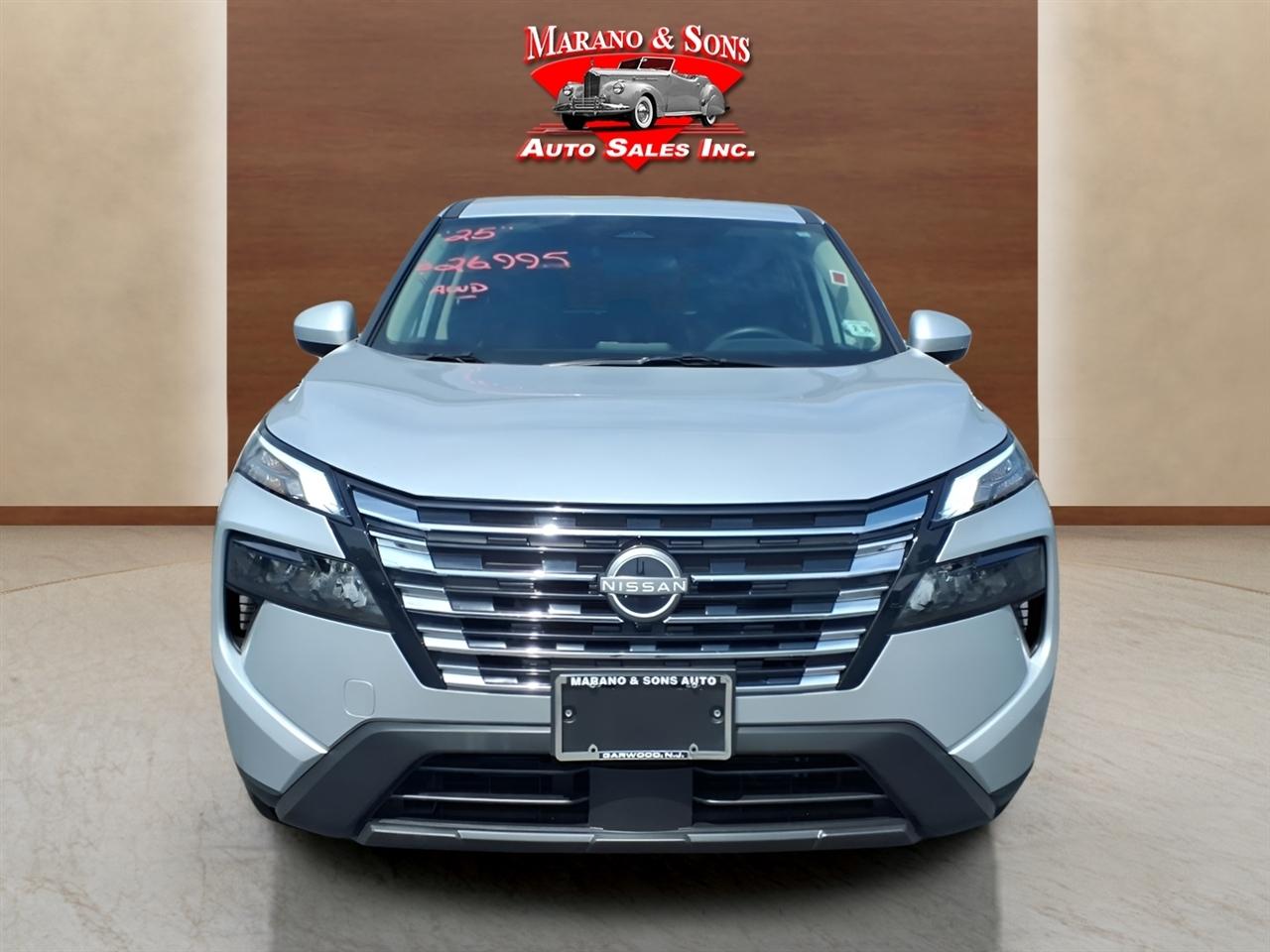 Nissan Rogue AWD SV 2025