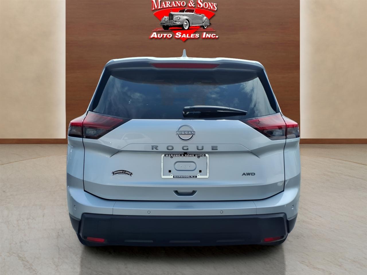 Nissan Rogue AWD SV 2025