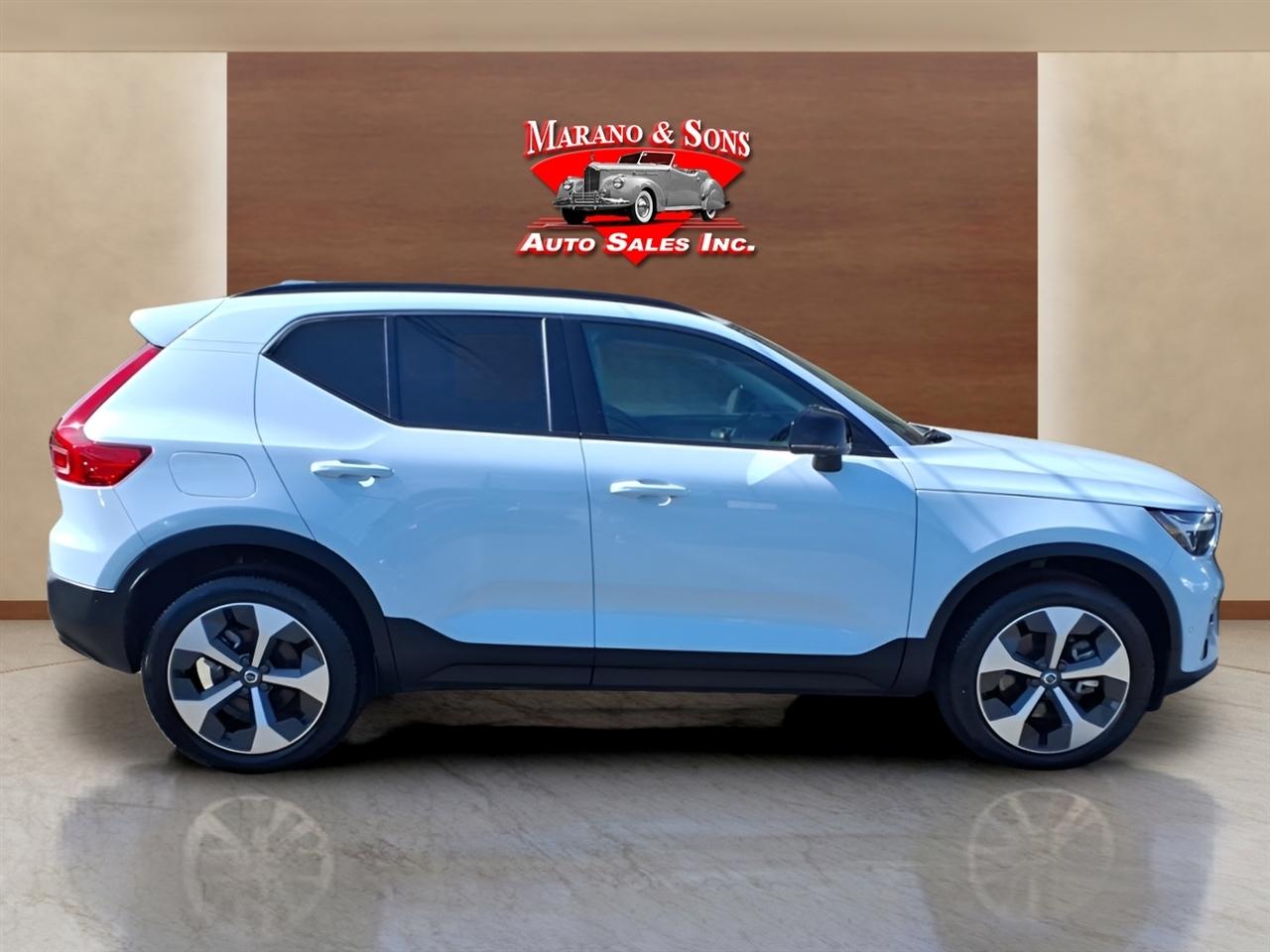 Volvo XC40 B5 AWD Plus 2026