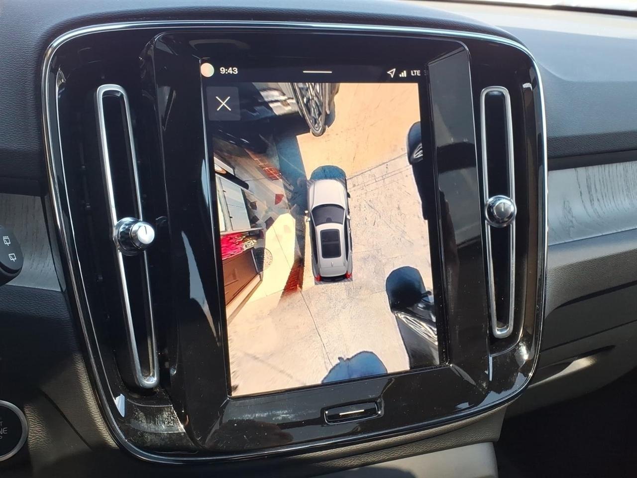 Volvo XC40 B5 AWD Plus 2026