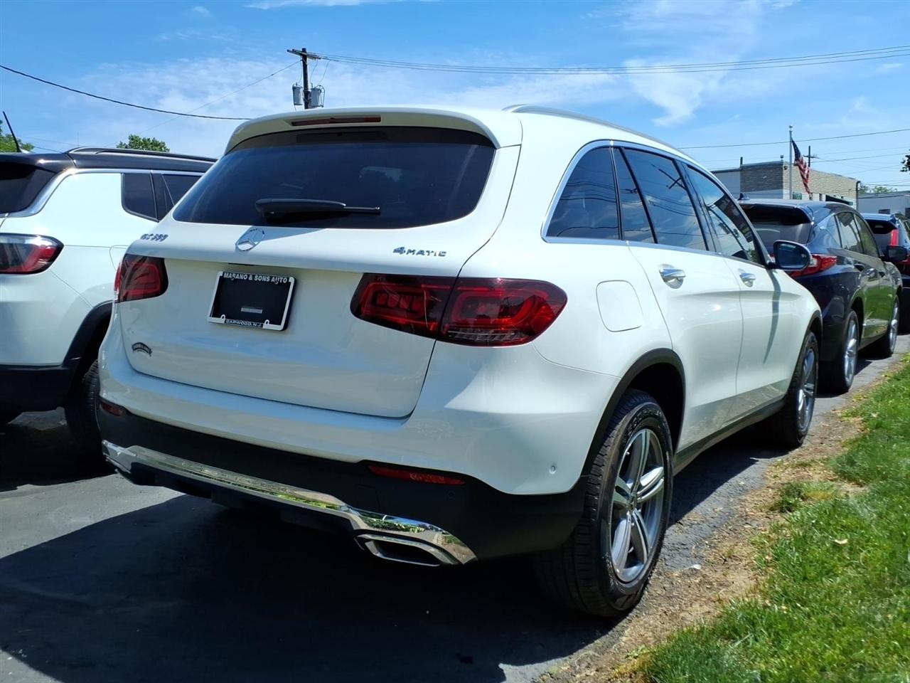 Mercedes-Benz GLC GLC 300 4MATIC SUV 2022