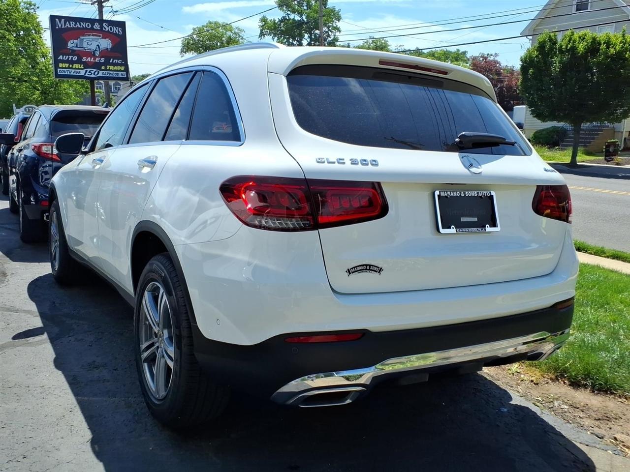 Mercedes-Benz GLC GLC 300 4MATIC SUV 2022