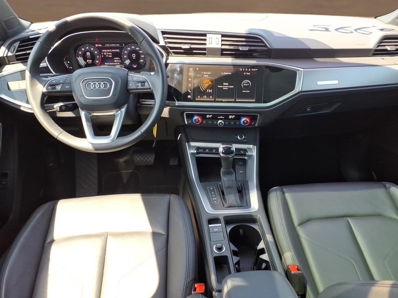 Audi Q3 S line Premium 45 TFSI quattro 2025