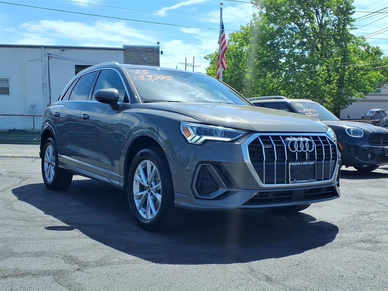 Audi Q3 S line Premium 45 TFSI quattro 2025