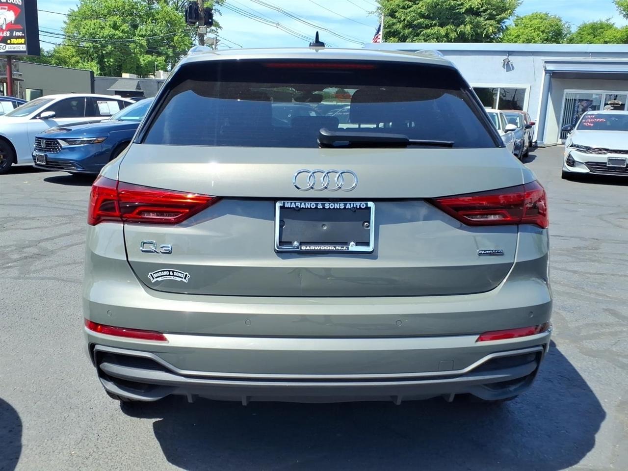 Audi Q3 S line Premium 45 TFSI quattro 2025