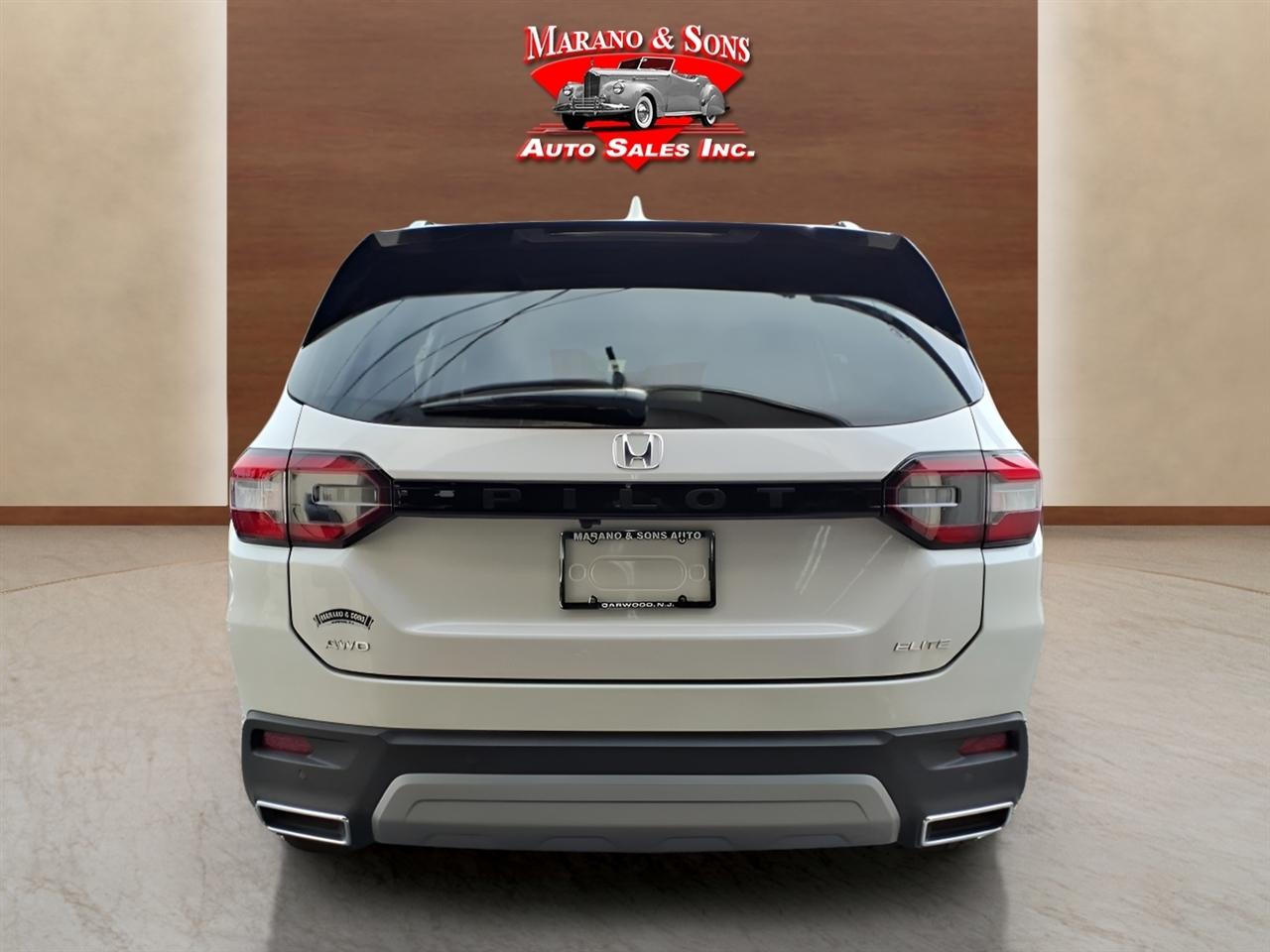 Honda Pilot Elite AWD 2023