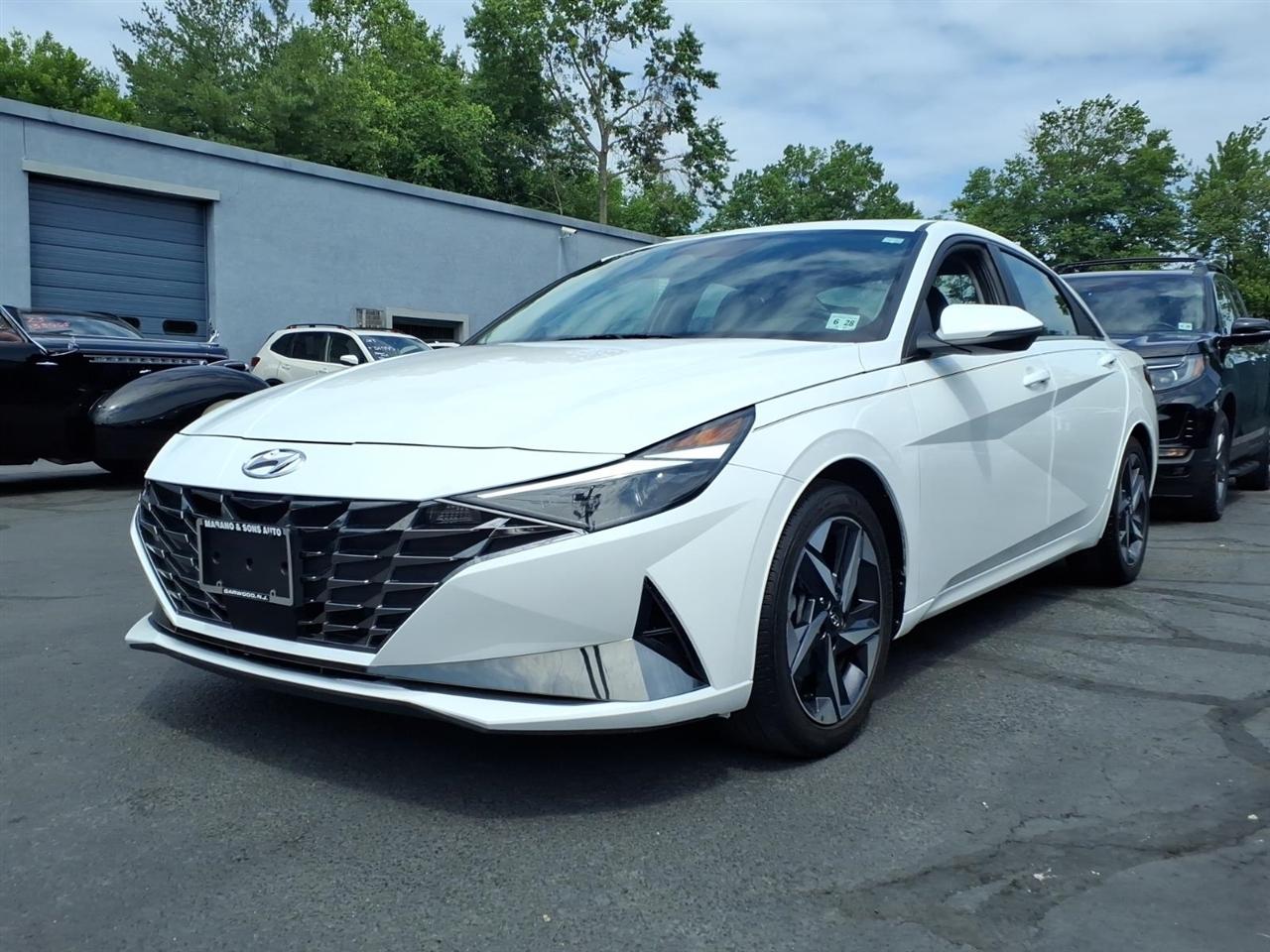 Hyundai Elantra Limited IVT 2023