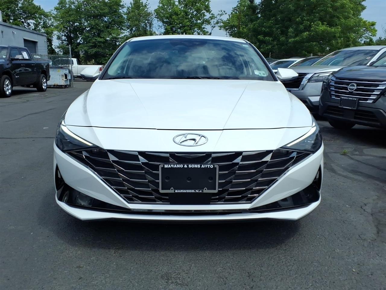 Hyundai Elantra Limited IVT 2023