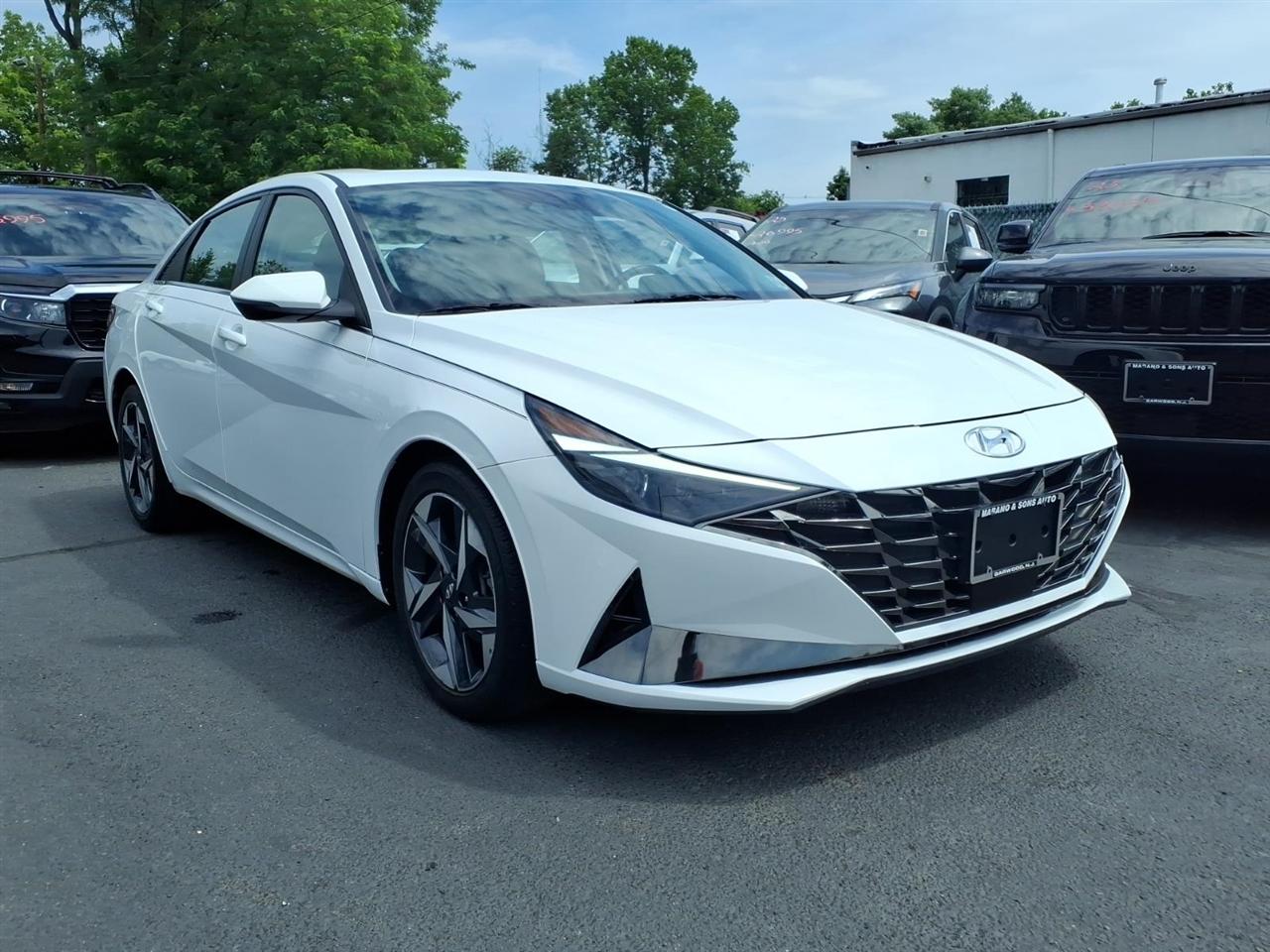 Hyundai Elantra Limited IVT 2023