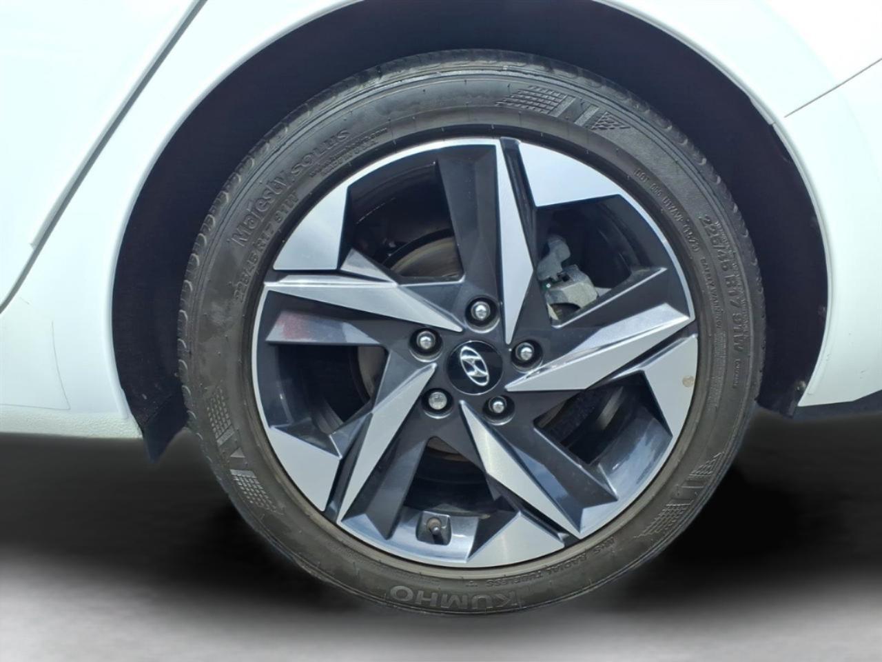 Hyundai Elantra Limited IVT 2023
