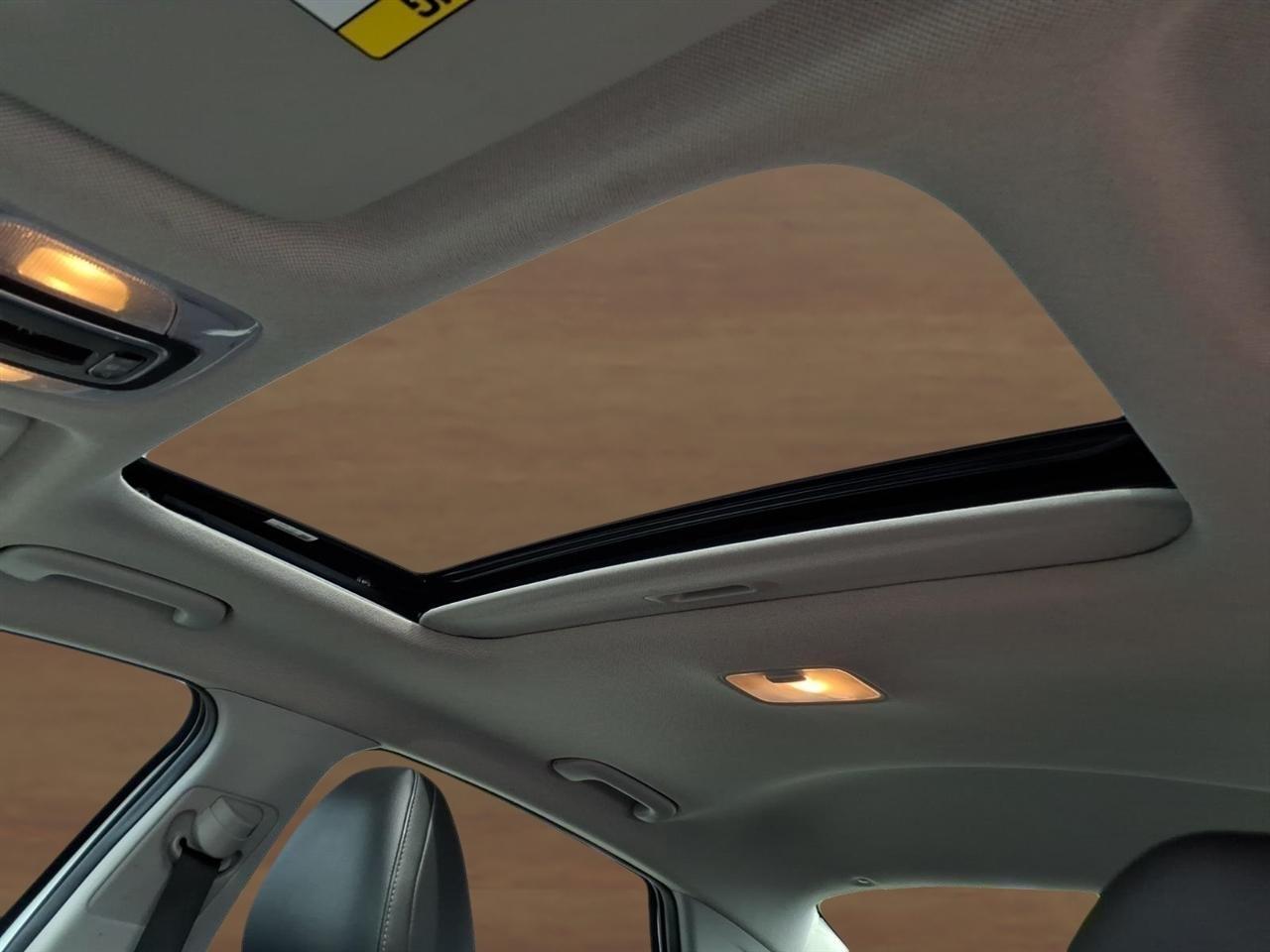 Hyundai Elantra Limited IVT 2023