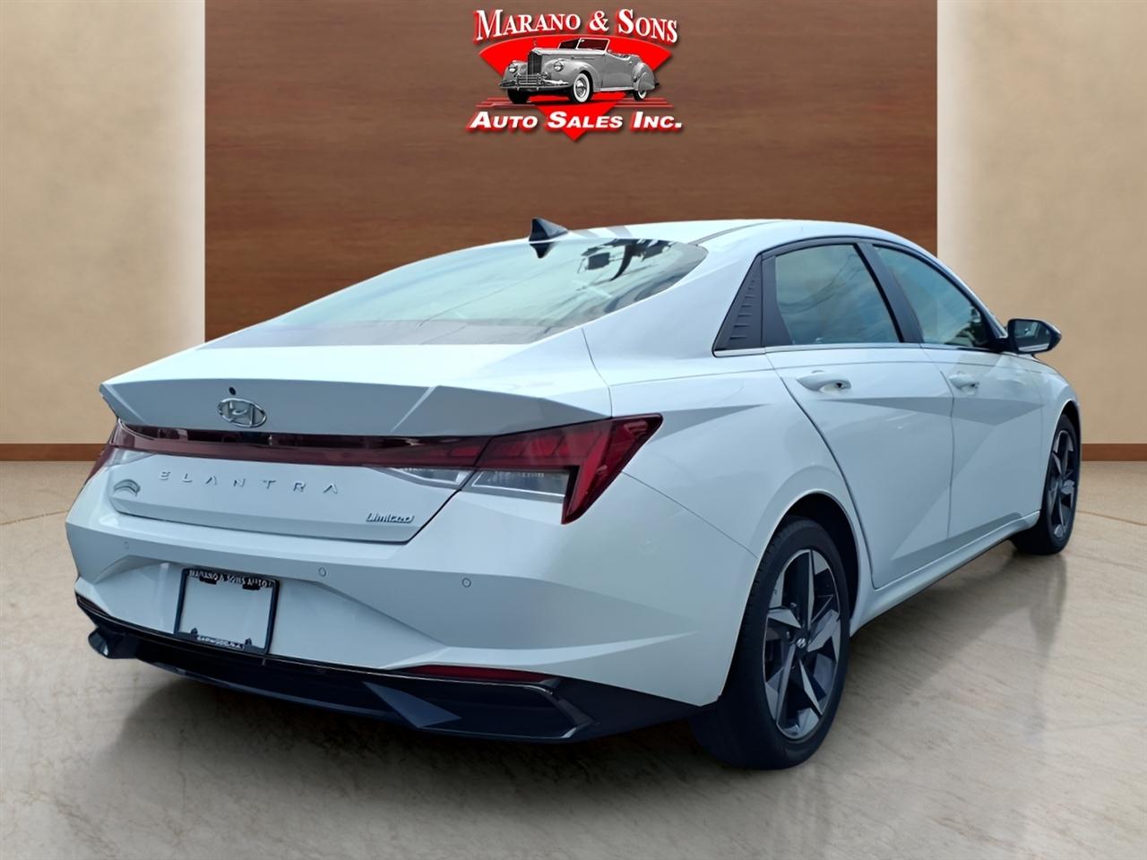 Hyundai Elantra Limited IVT 2023