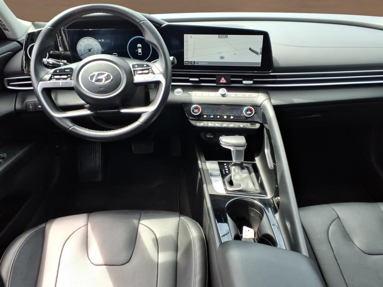Hyundai Elantra Limited IVT 2023