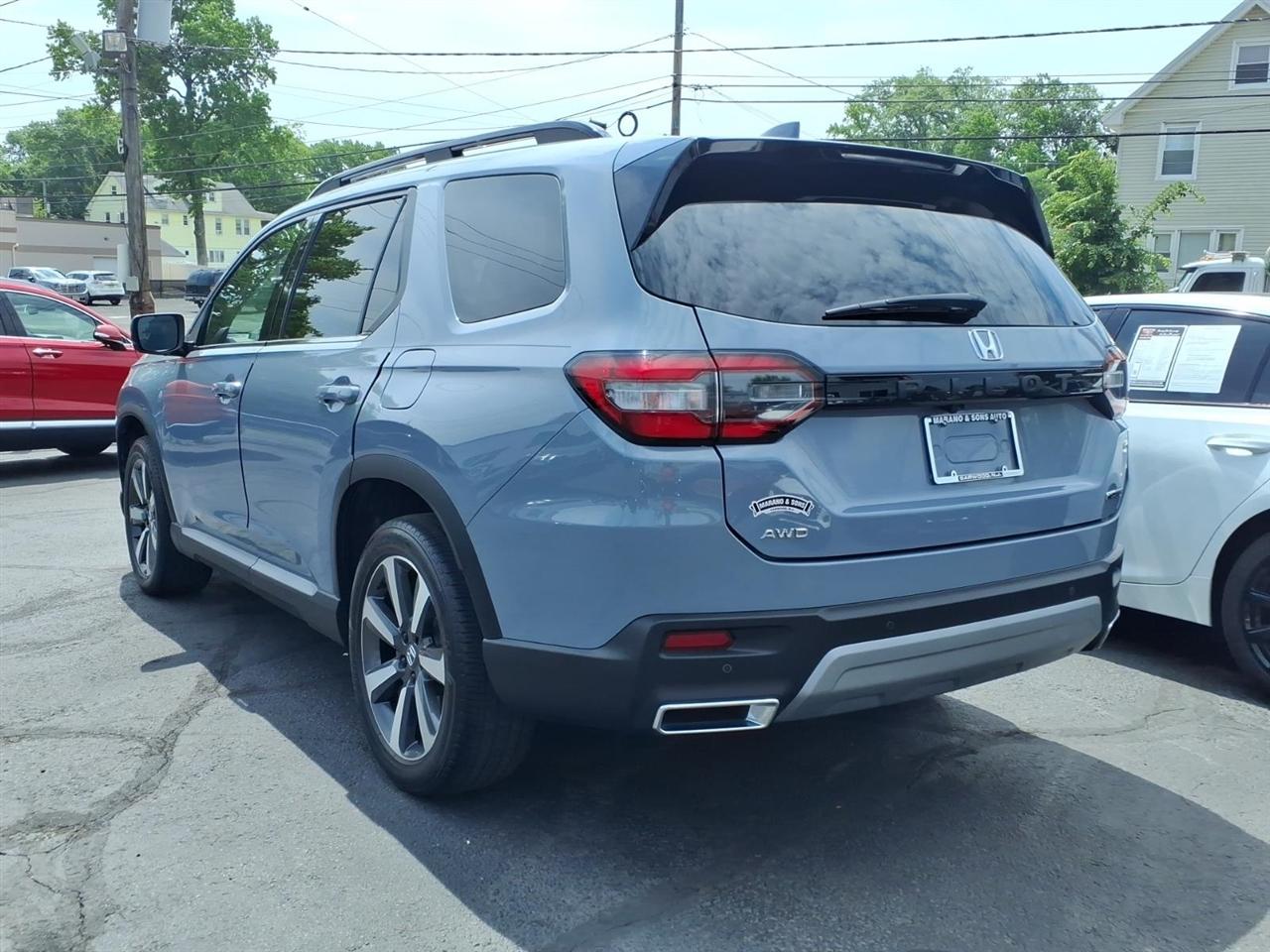 Honda Pilot Touring AWD 2023