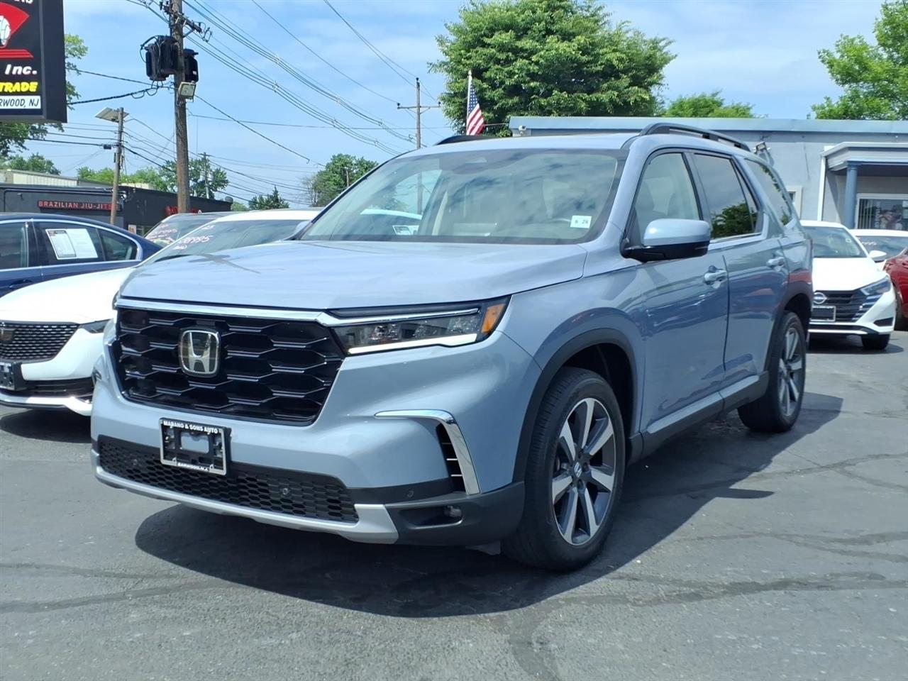 2023 Honda Pilot Touring AWD