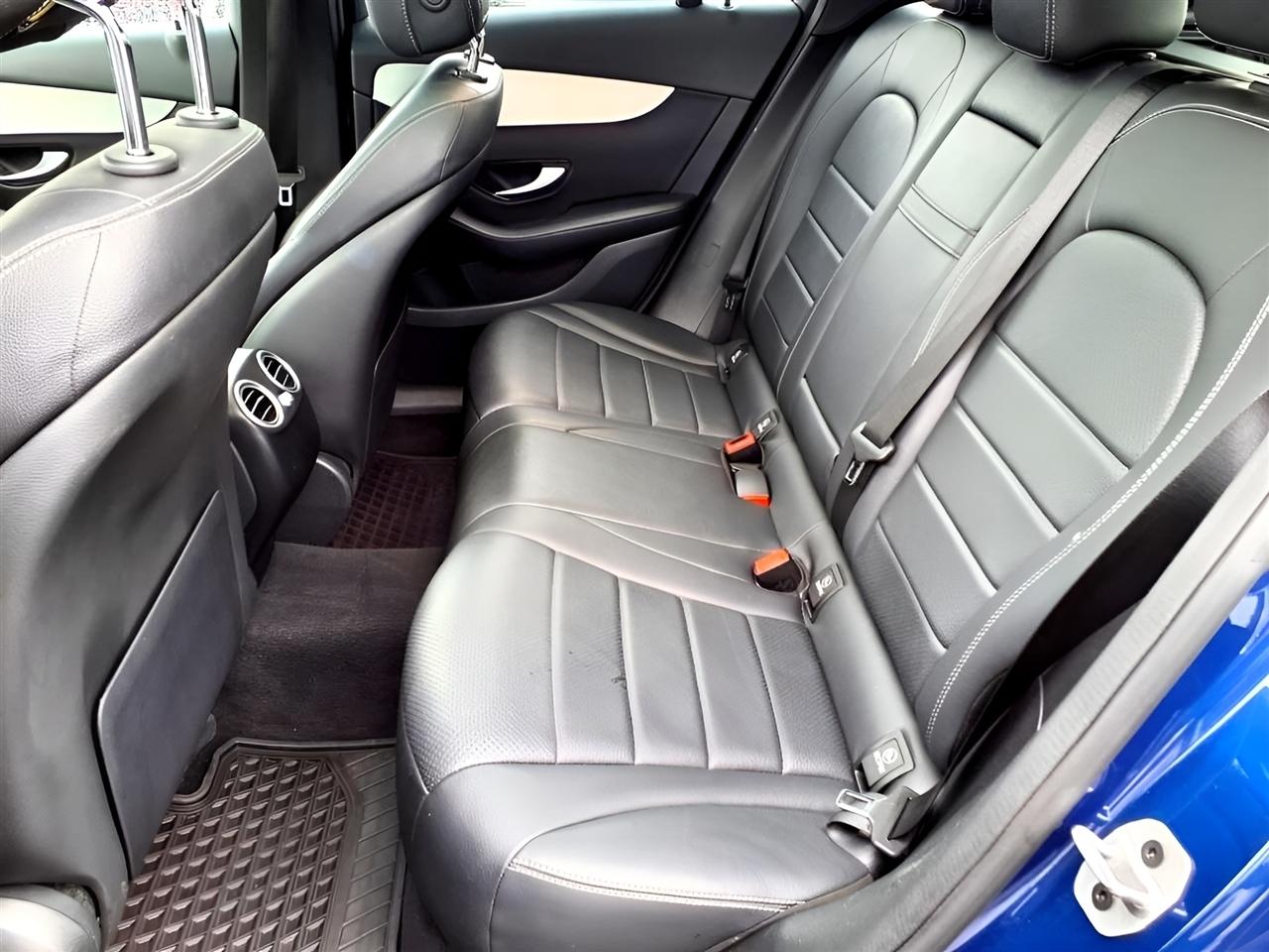 Mercedes-Benz GLC GLC 300 4MATIC SUV 2021