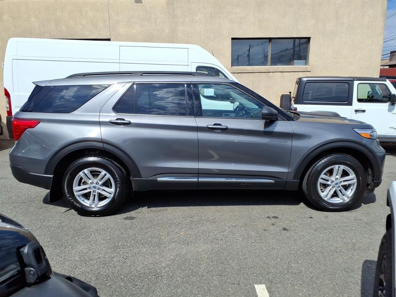 Ford Explorer XLT 4WD 2023