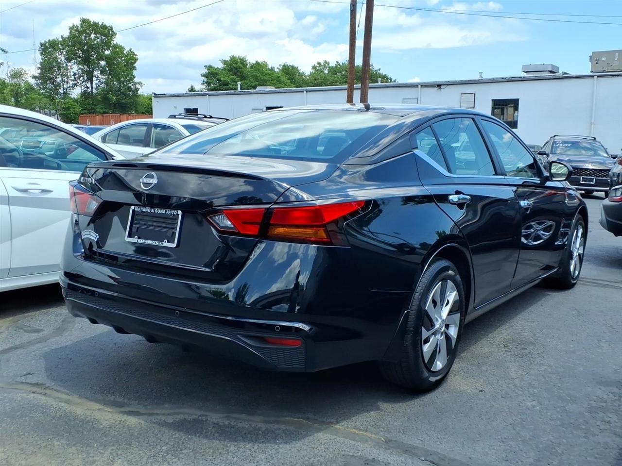 Nissan Altima 2.5 S Sedan 2023