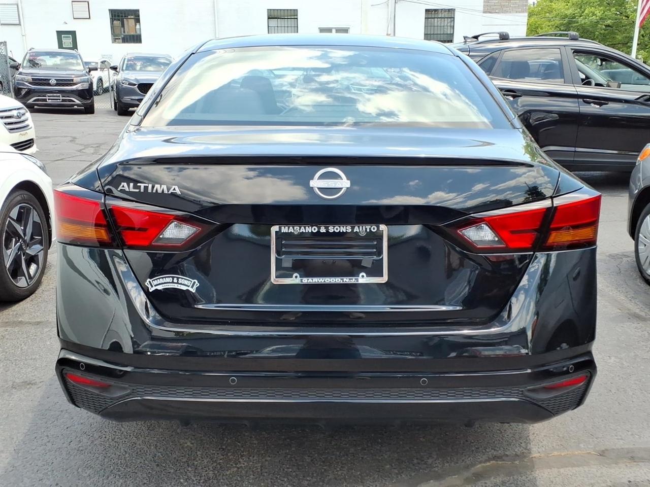 Nissan Altima 2.5 S Sedan 2023