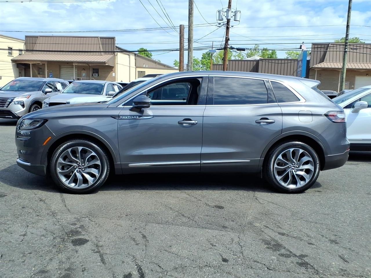 Lincoln Nautilus Reserve AWD 2022