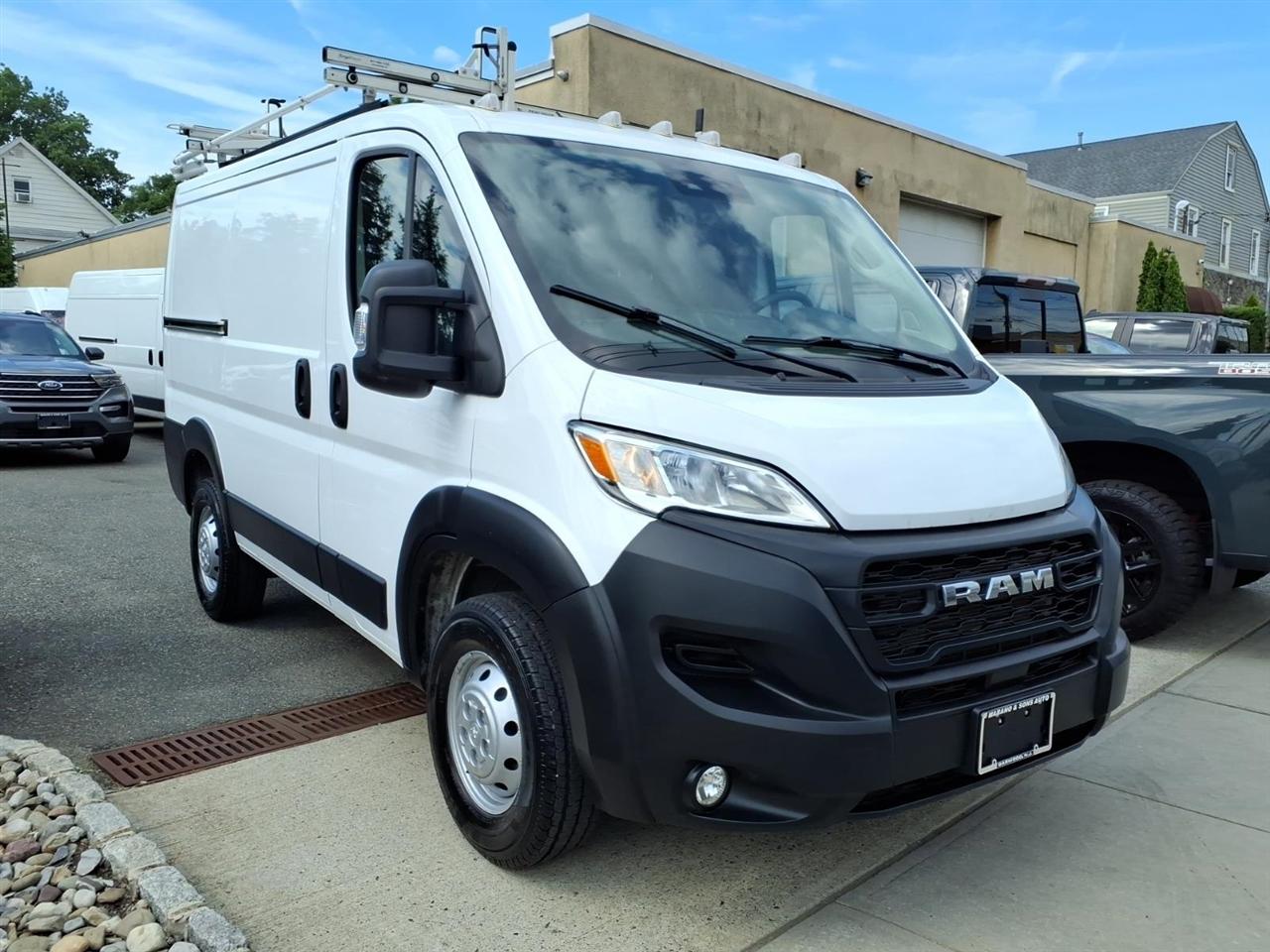 Ram Truck ProMaster Cargo Van 1500 Low Roof 118" WB 2023