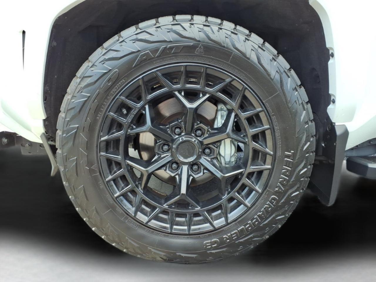Toyota 4Runner TRD Off Road Premium 4WD (Natl) 2025