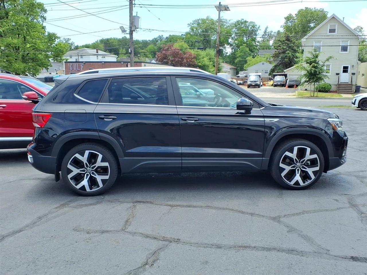 Volkswagen Taos SEL 4MOTION *Ltd Avail* 2023