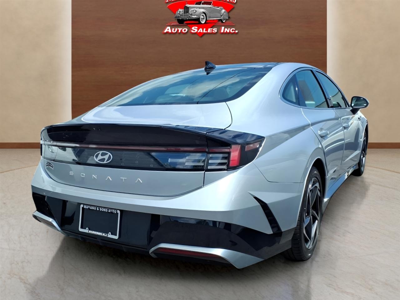 Hyundai Sonata SEL 2.5L FWD 2024