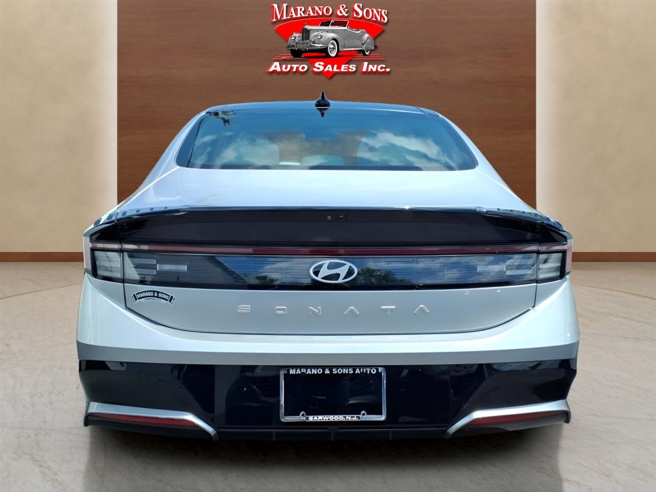 Hyundai Sonata SEL 2.5L FWD 2024