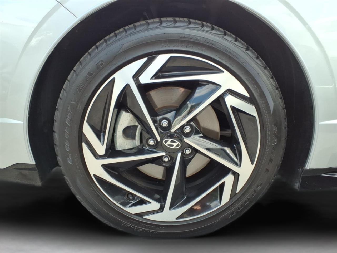 Hyundai Sonata SEL 2.5L FWD 2024