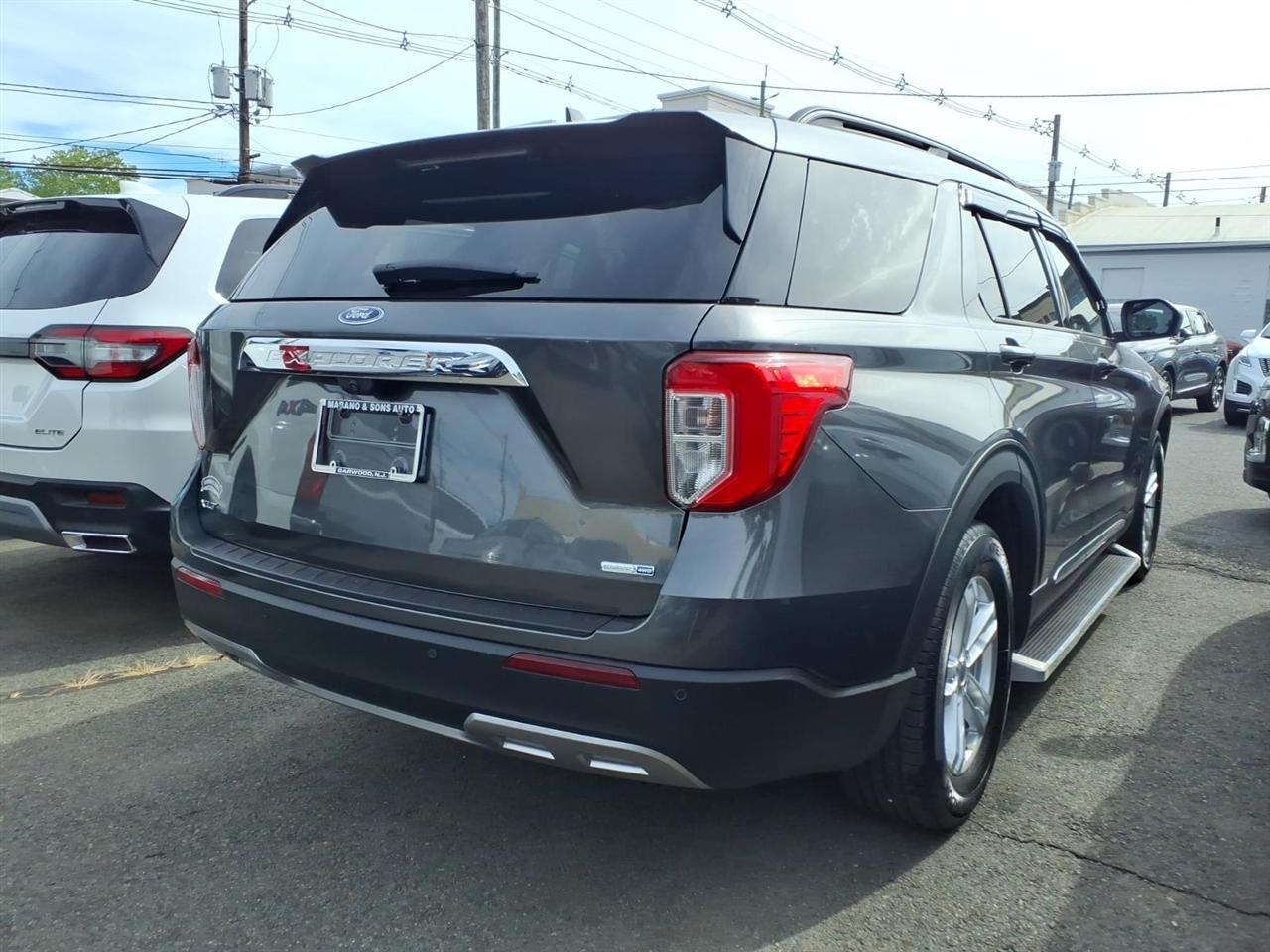Ford Explorer XLT 4WD 2020