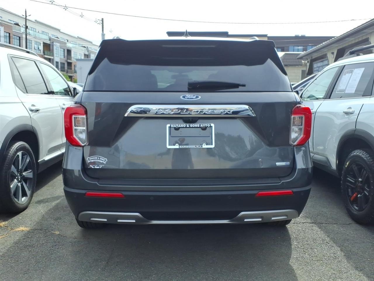 Ford Explorer XLT 4WD 2020