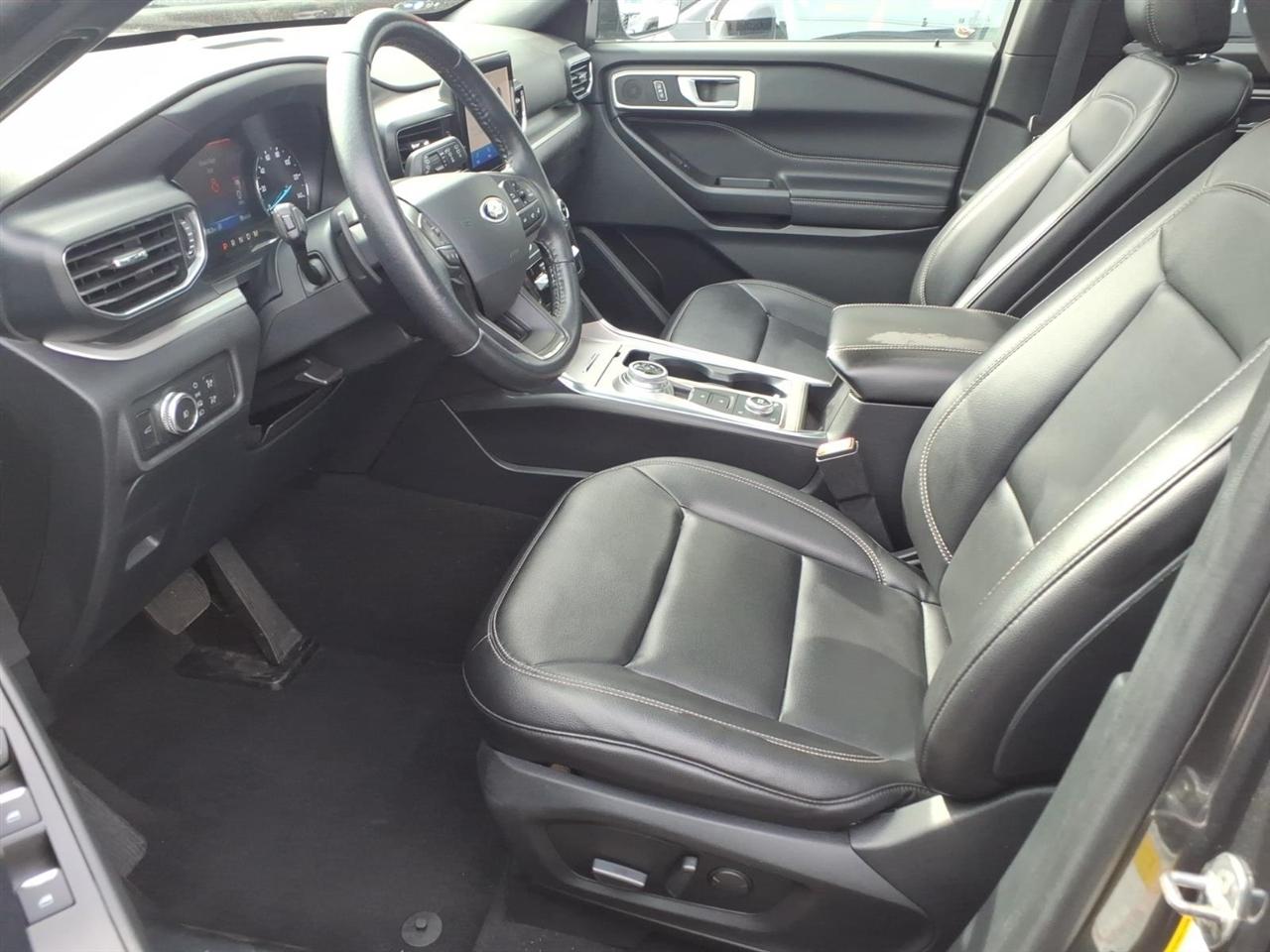 Ford Explorer XLT 4WD 2020