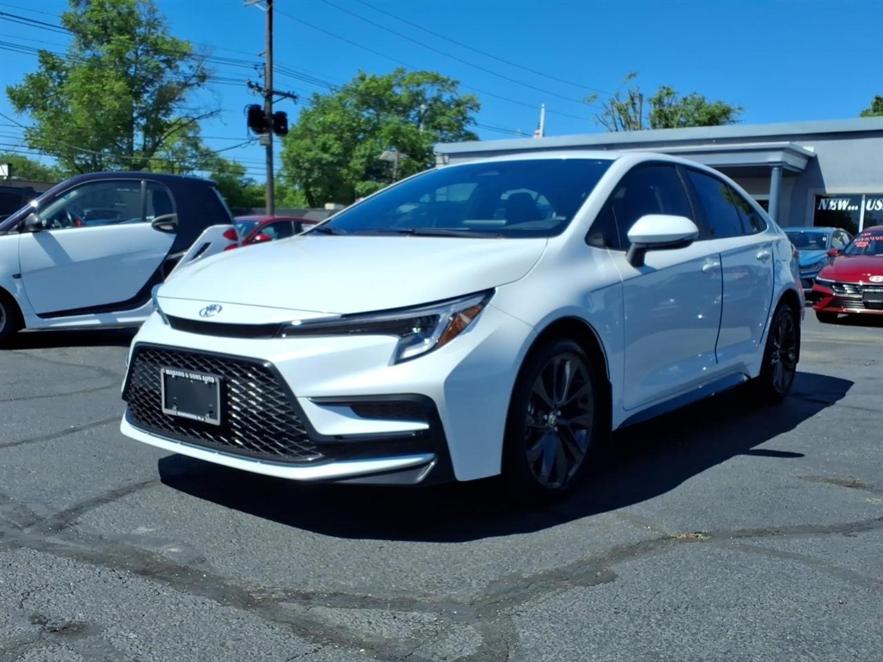 Toyota Corolla SE CVT (Natl) 2026