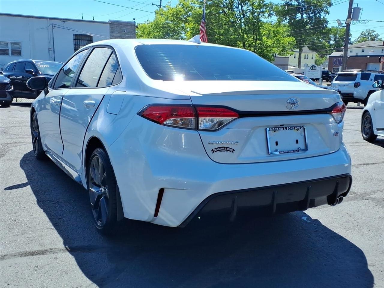 Toyota Corolla SE CVT (Natl) 2026