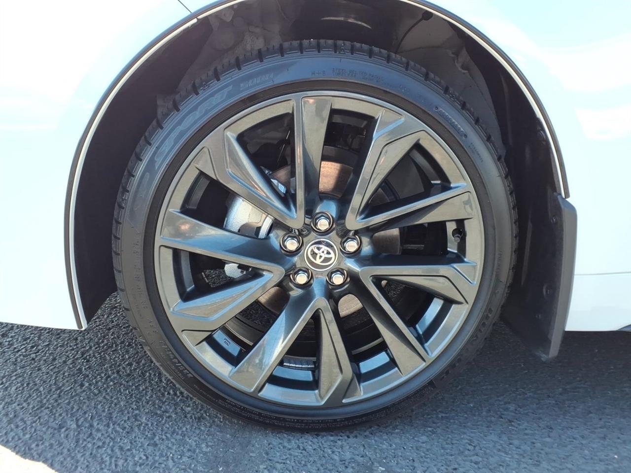 Toyota Corolla SE CVT (Natl) 2026
