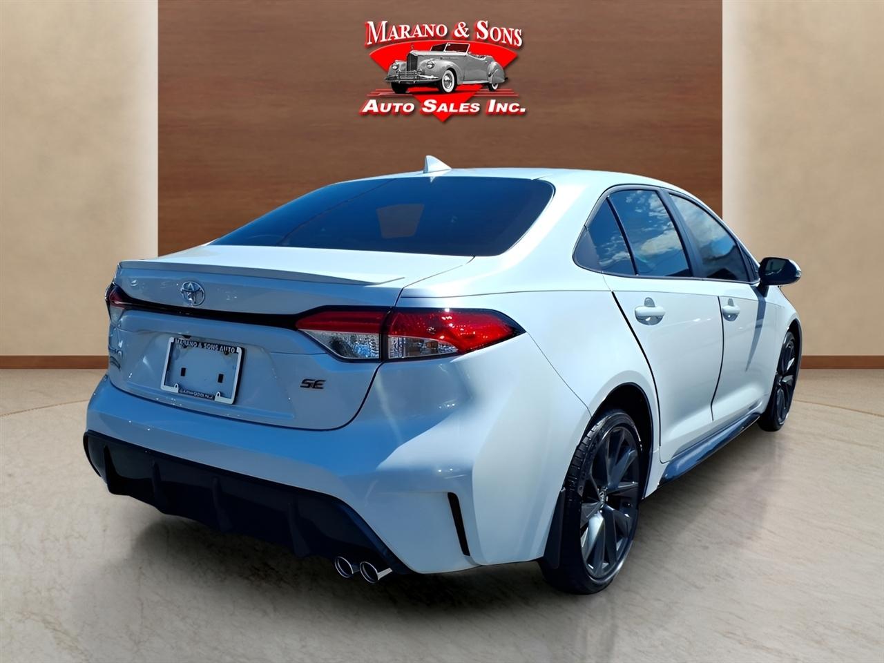 Toyota Corolla SE CVT (Natl) 2026