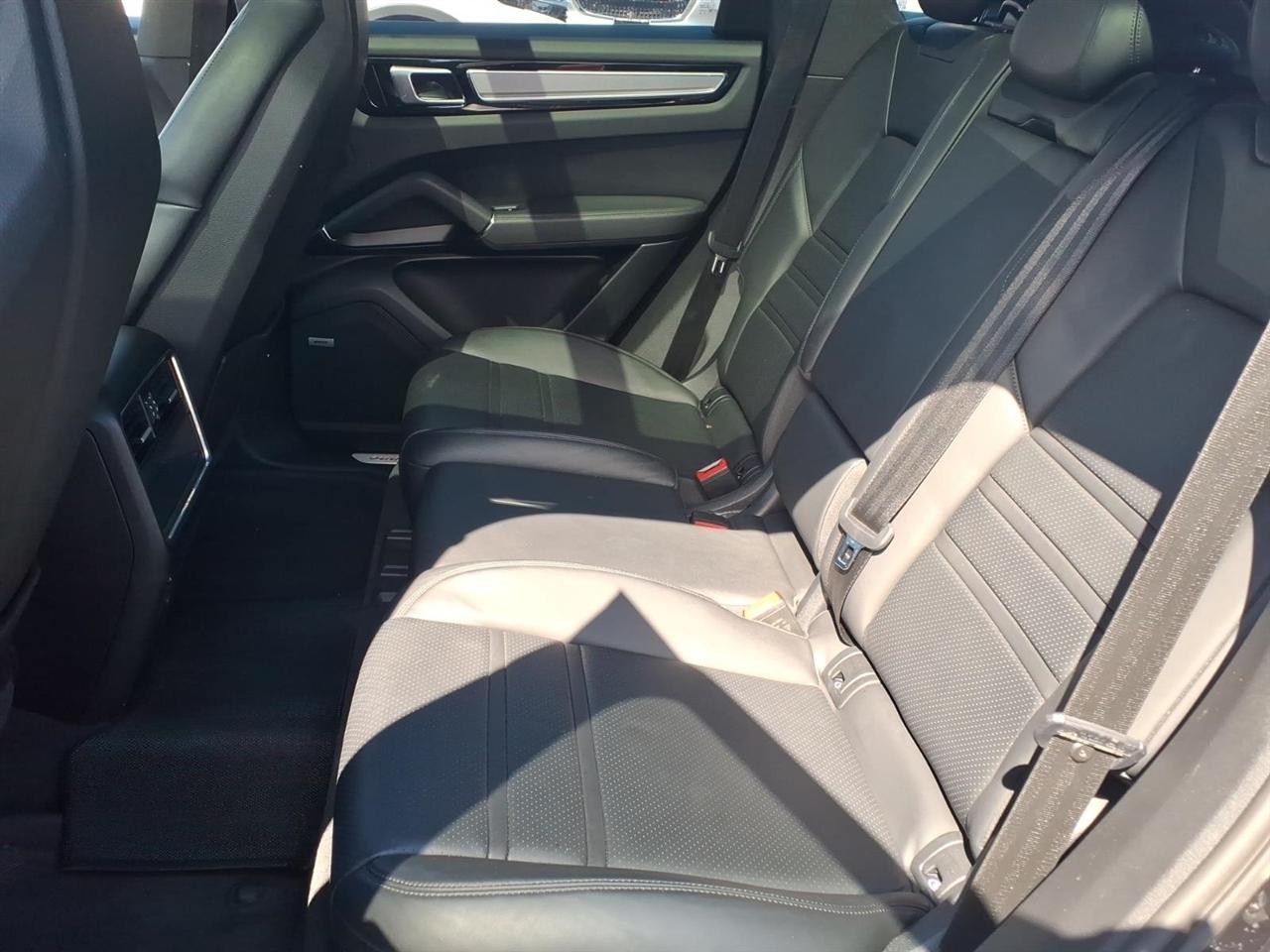 Porsche Cayenne AWD 2019