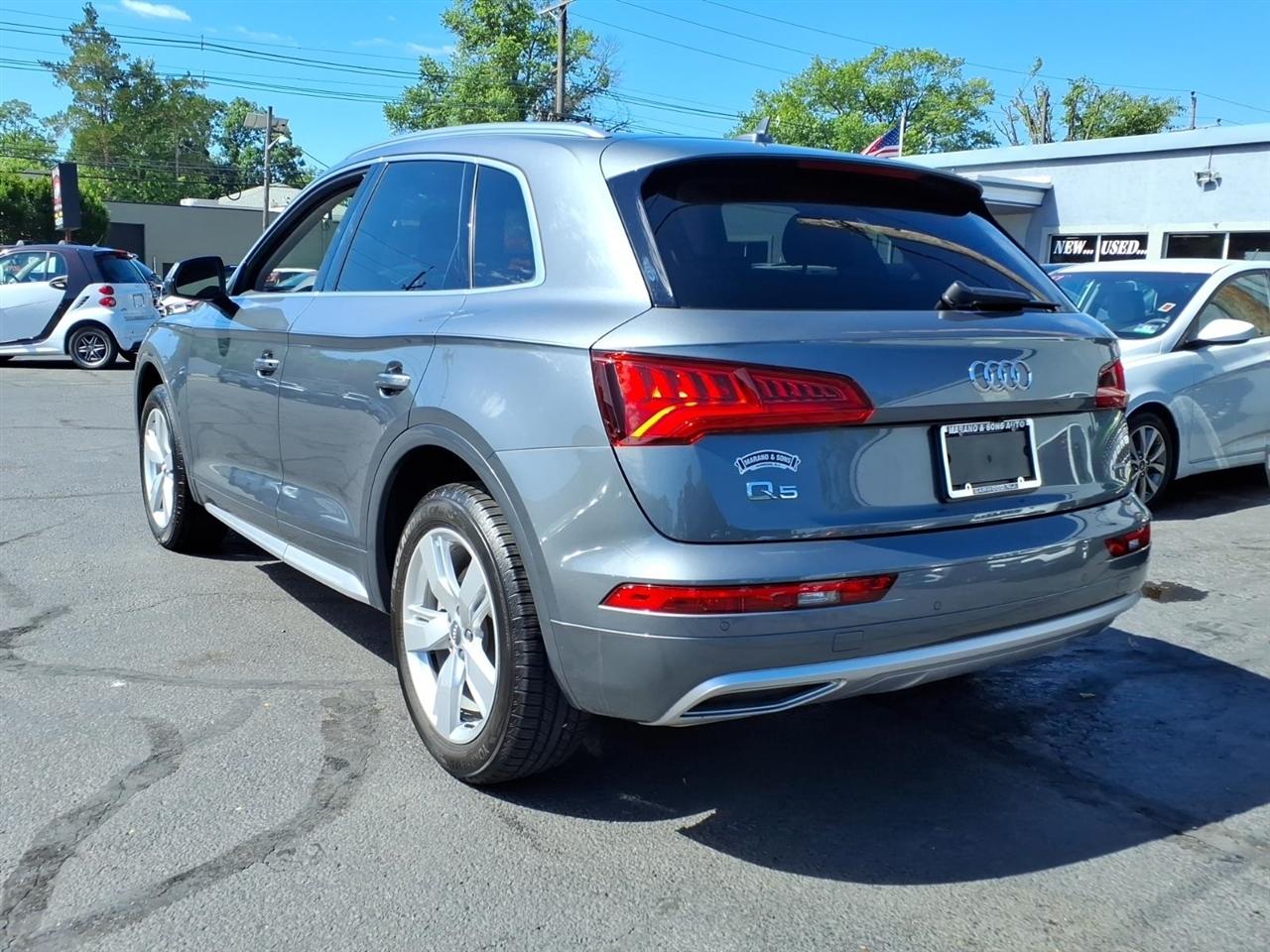 Audi Q5 Premium Plus 45 TFSI quattro 2019