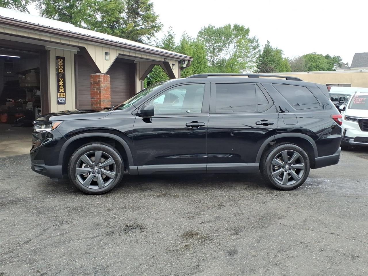 Honda Pilot Sport AWD 2025